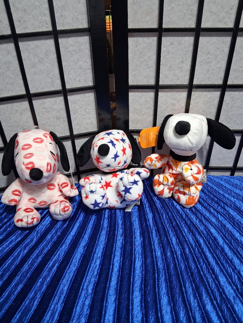 Hallmark White Plush Snoopy Trio with Red, Blue and Orange Prints